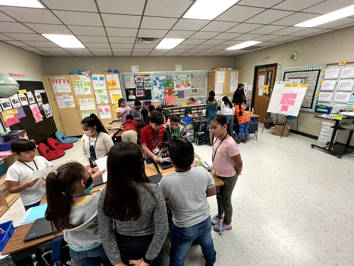 Yosel21's tweet photo. More photos of our unit 3 kick off! #exploringhumanbody #Aldine #EB  @HarrisES_AISD @norman_dionisio @DrAnnHill1 @KCtheAP @Amplify https://t.co/6S1ToC0EyG