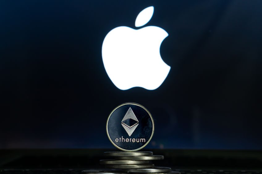 Non_Refungible's tweet photo. 🚨 JUST IN: Apple will allow developers to sell NFTs in games &amp; apps https://t.co/eBMnvVWxAh
