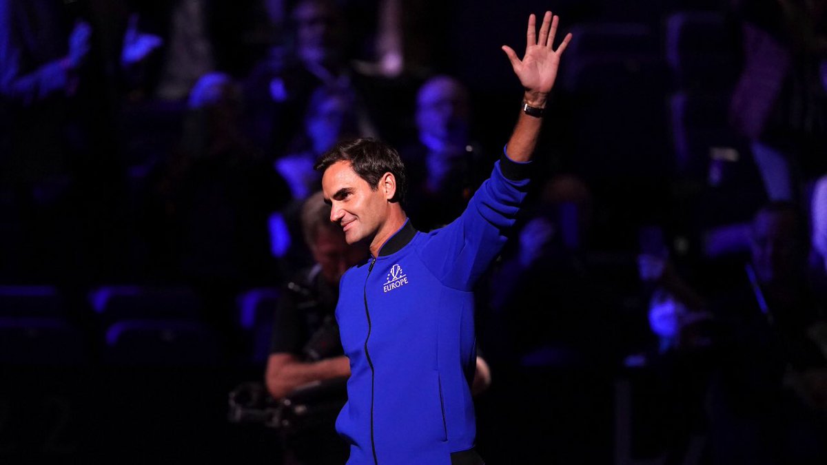 stathopoulosth's tweet image. Αυτό ήταν! Ο Roger Federer είπε και τυπικά αντίο στο τένις. Δίπλα στους φίλους του, δίπλα στους ανθρώπους με τους οποίους πέρασε μια ολόκληρη ζωή. Τα λόγια είναι φτωχά, οι λέξεις το ίδιο. Να προσέχεις Roger. Σε ευχαριστούμε τόσο πολύ! #RogerFederer𓃵 #Federer #ThankYouRoger