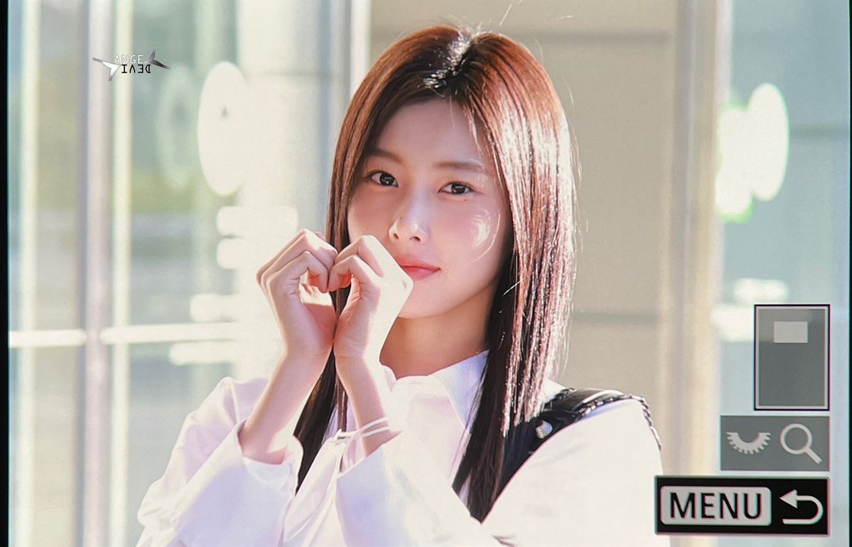 AngelDevil99705's tweet image. 220924 
💜💜💜💜💜

#KangHyeWon #강혜원 #HyeWon
#혜원 #ヘウォン #IZONEhyewon
#IZONE #아이즈원 #AngelDevil99705