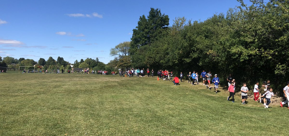 Thanks Mrs. Baratta for kicking off our Terry Fox Run with an assembly to get us energized. It was a beautiful afternoon <a href="/WSherwoodFox/">WSherwoodFox</a> to be outside for our run. #TerryFox