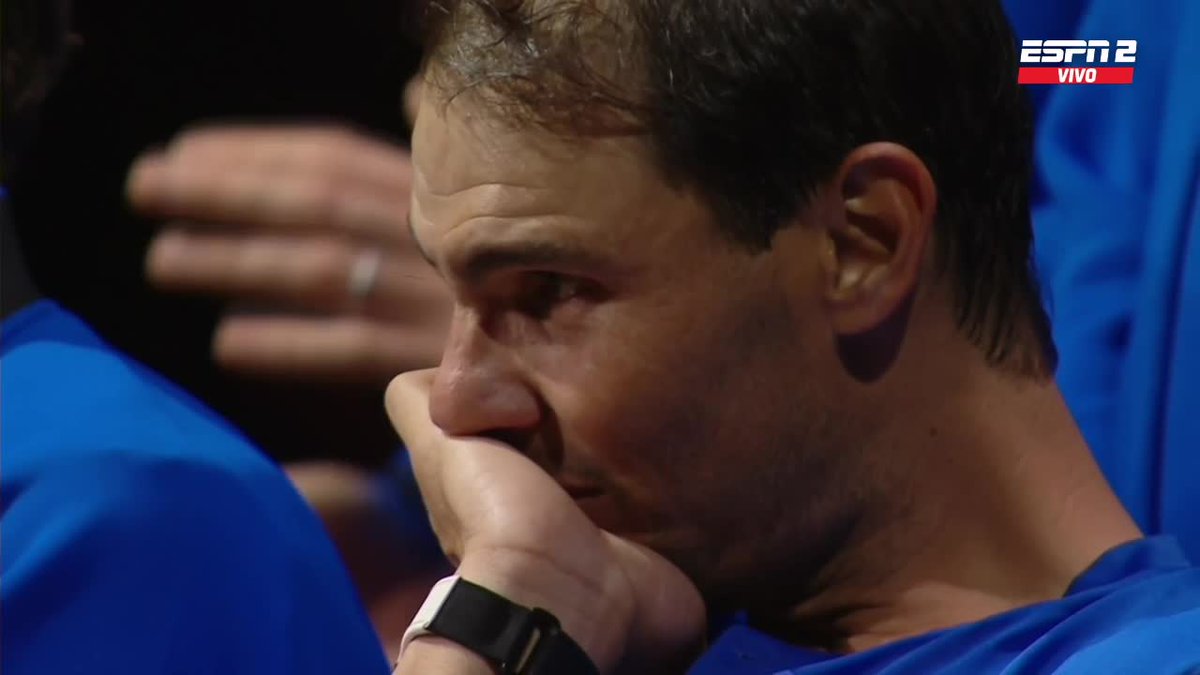 ESPNtenis's tweet photo. Yo no estoy llorando. Vos estás llorando. 🥺

#HastaSiempreRoger #Fedal https://t.co/3SBs6adwCD