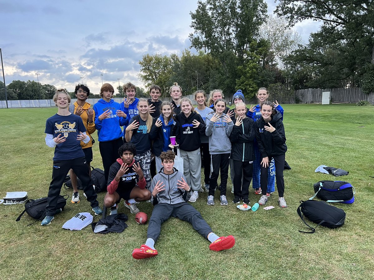 Royals rockin’ it at the Griak Cross County meet with both boys and girls placing 4th!!!   Great job Royals!