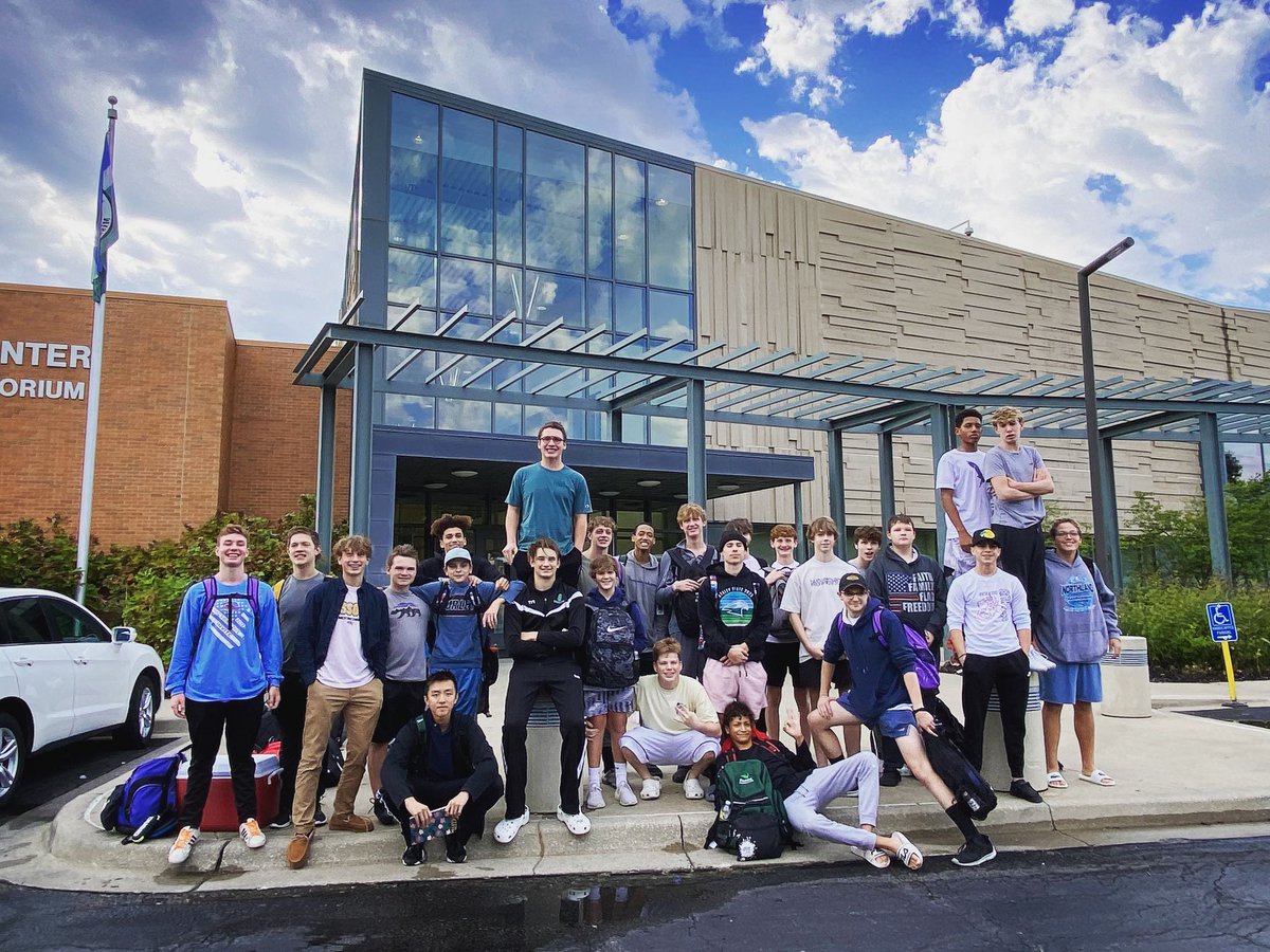 Staley, Northtown, Oak Park, and Winnetonka heading out to the 2022 boys Como Invitational
<a href="/CoachSNOW1/">SNOW Swim & Dive (NKCSD)</a>