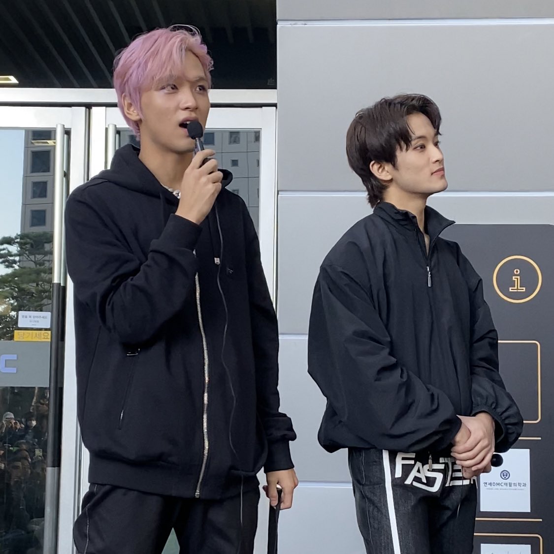 해찬 마크 ... 사랑해요..
뭔 복이야 미친