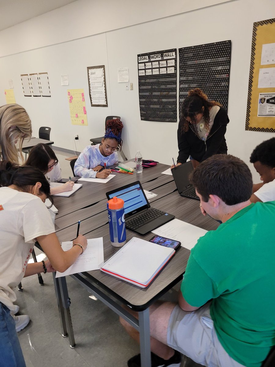 KCAL_Law's tweet photo. Legal Research and Writing students engaged in a jigsaw activity to teach each other about sources of law. The AVID Storyboard graphic organizers turned out great! #CTEinKISD https://t.co/gHdWDIc0Sw