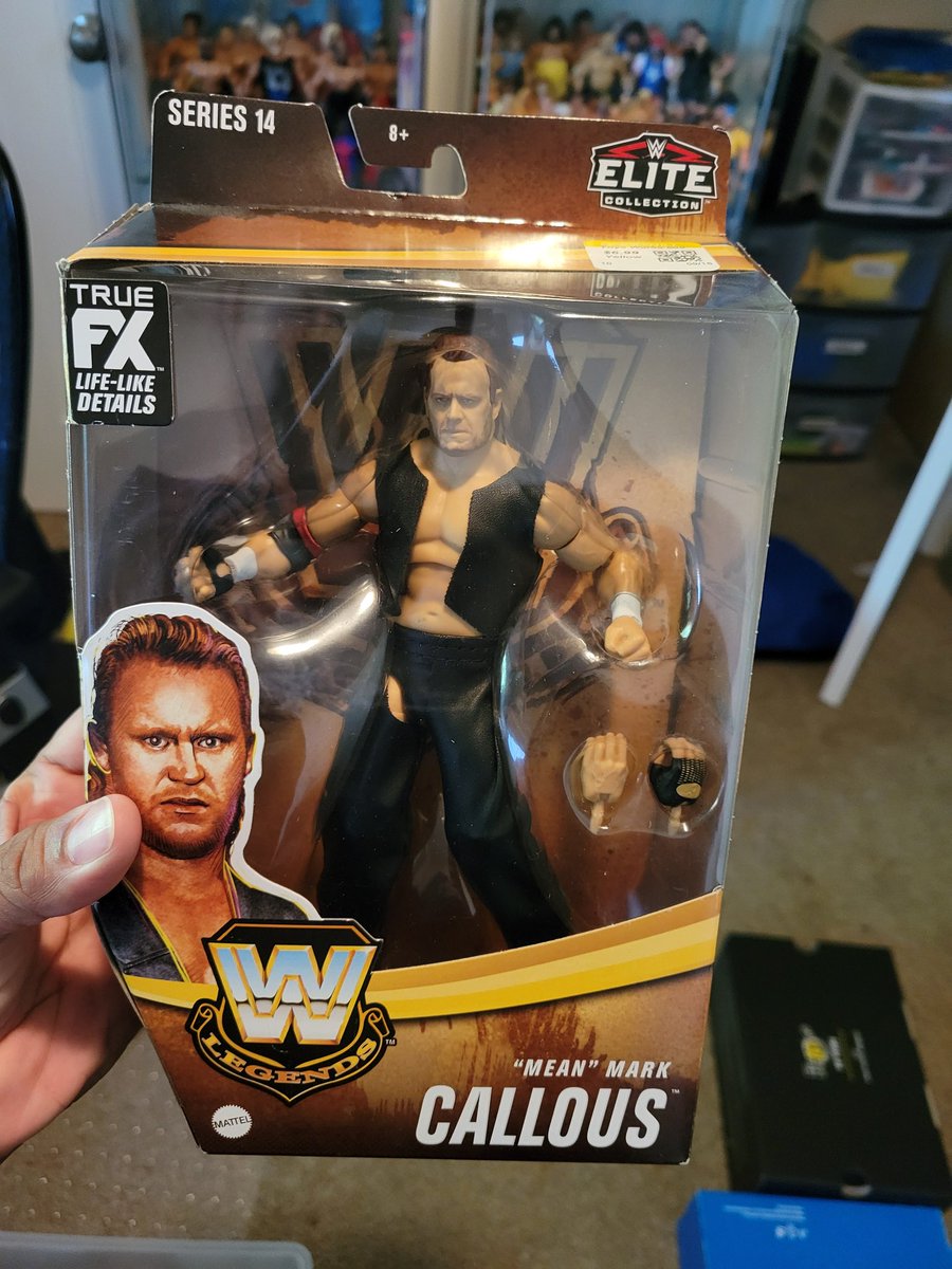 Hank503's tweet photo. $7 Elite Legends Series 13/14 at Goodwill!! #FigLife #FigureFriday @FullyPoseable #BootlegClub https://t.co/MNi4y3z9lp