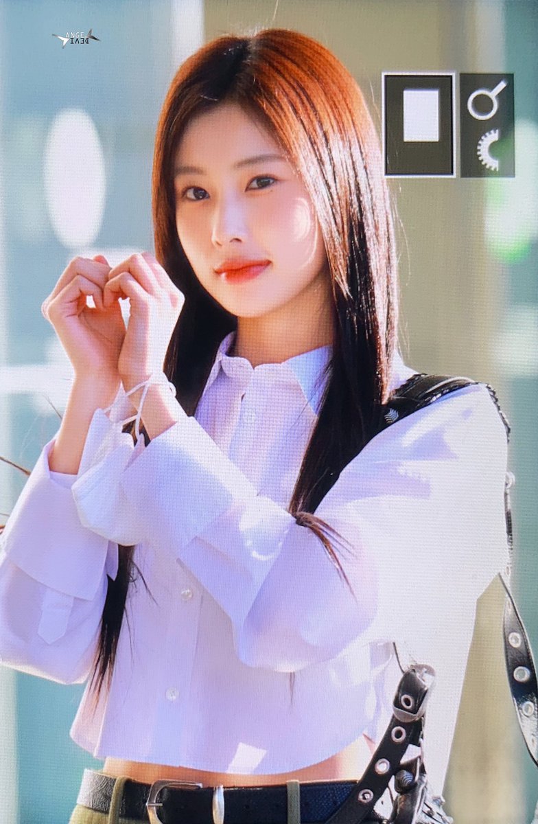 AngelDevil99705's tweet image. 220924 
💜💜💜💜💜

#KangHyeWon #강혜원 #HyeWon
#혜원 #ヘウォン #IZONEhyewon
#IZONE #아이즈원 #AngelDevil99705