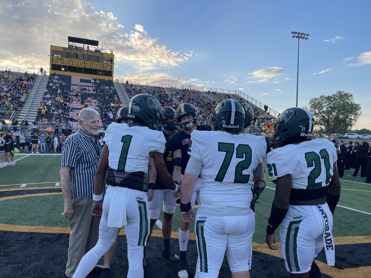 TJEckertKJRH's tweet photo. Pretty perfect night for some high school football people. 

Let’s start with Sand Springs hosting Muskogee. #OKPreps @SanditeAthletic @MuskogeeA https://t.co/Gq4IGOz4jF