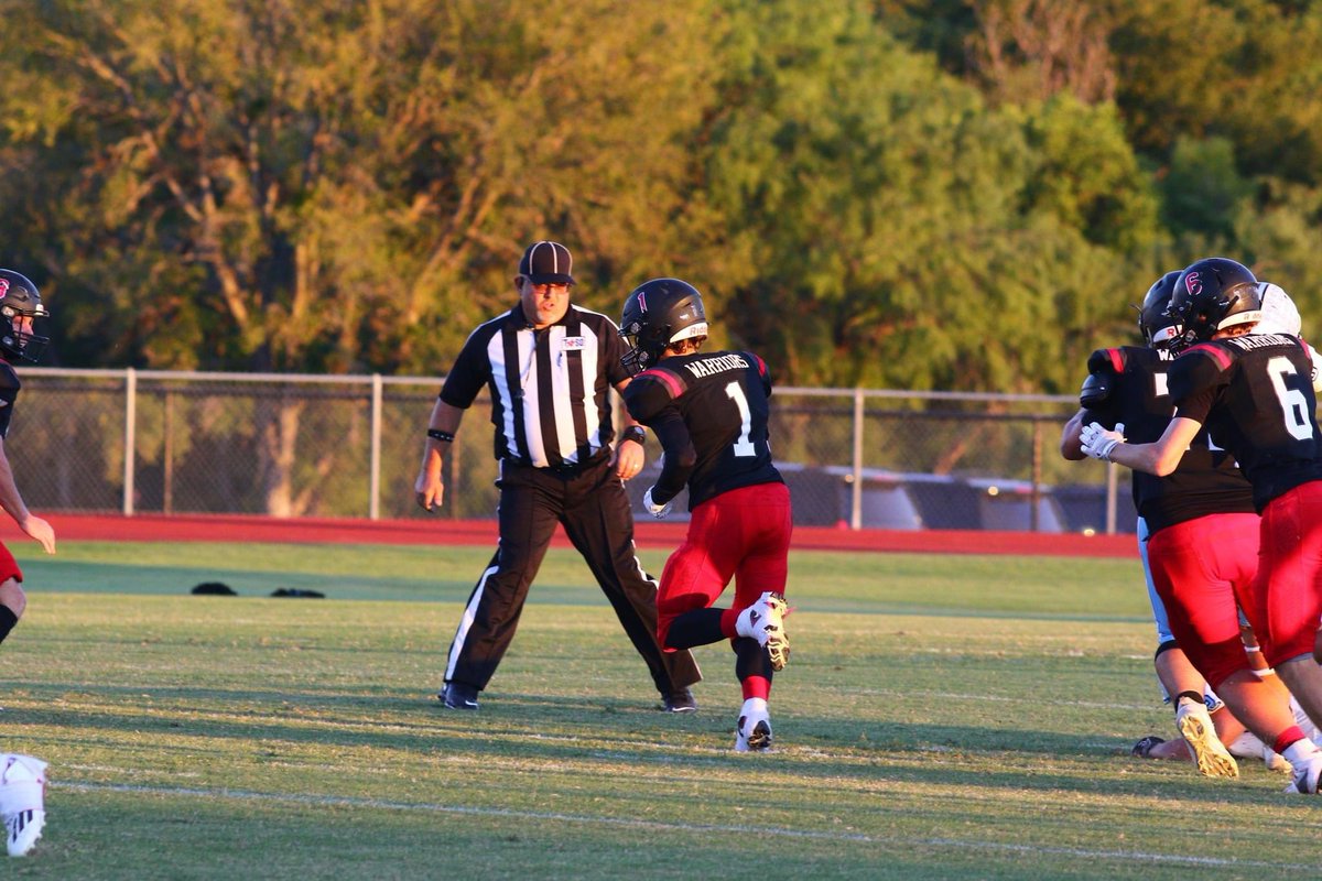football_itm's tweet photo. Proud to announce our Defensive Players of the Week - #1 Preston Burroughs, #6 Aiden Burrer &amp; #10 Zeph Priddy https://t.co/n1xzfJ3508