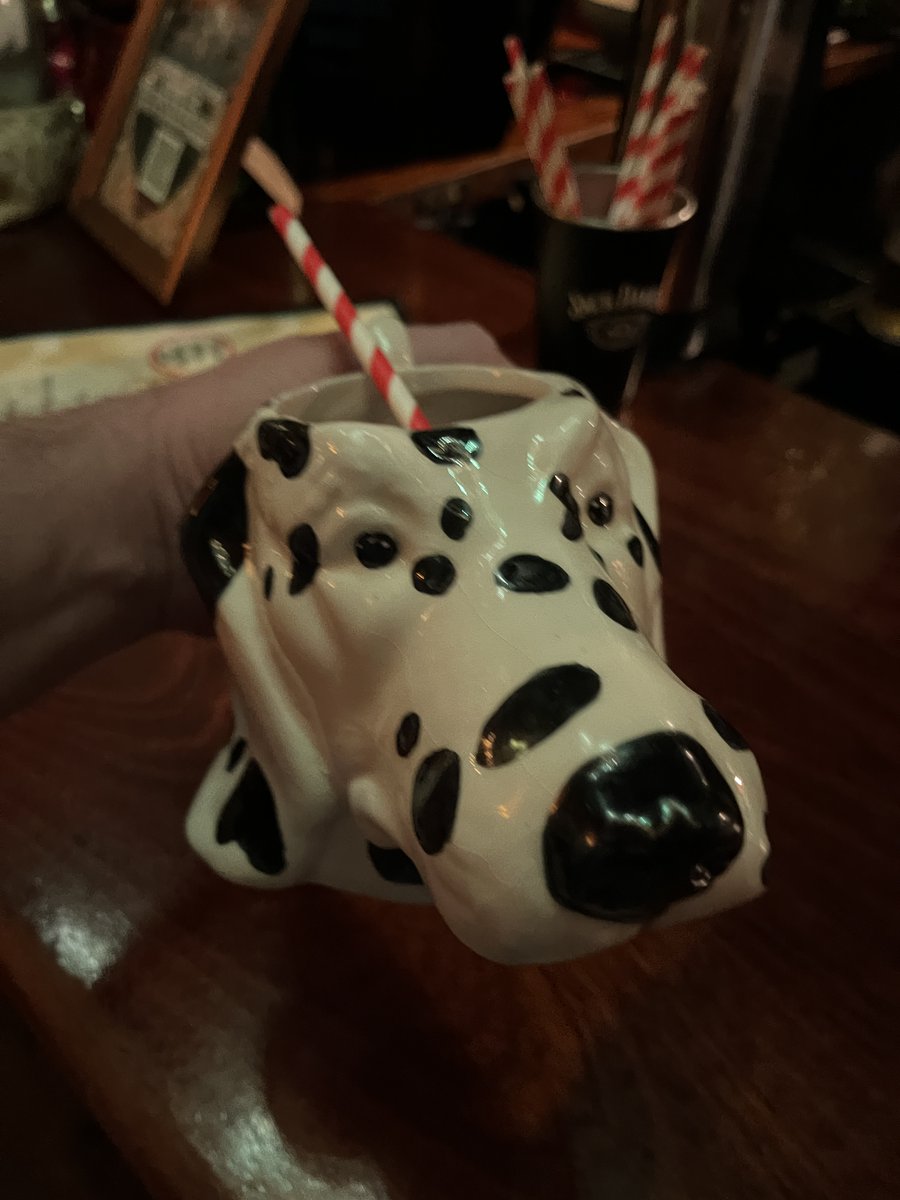 KeithTotp's tweet photo. Drank some DogTails (WooOooh)!
Saw some Fightmilk!
Hung out with some Excellent People!
Recording an album later today!
#Love2BMe
#FullyRecommended
#WhatATimeToBeAlive https://t.co/2EoiS8tTnX
