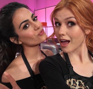 Savesha01236986's tweet photo. #Shadowhunters #SaveShadowhunters
#JalmicsRefundNow https://t.co/lEgGM3UcGW