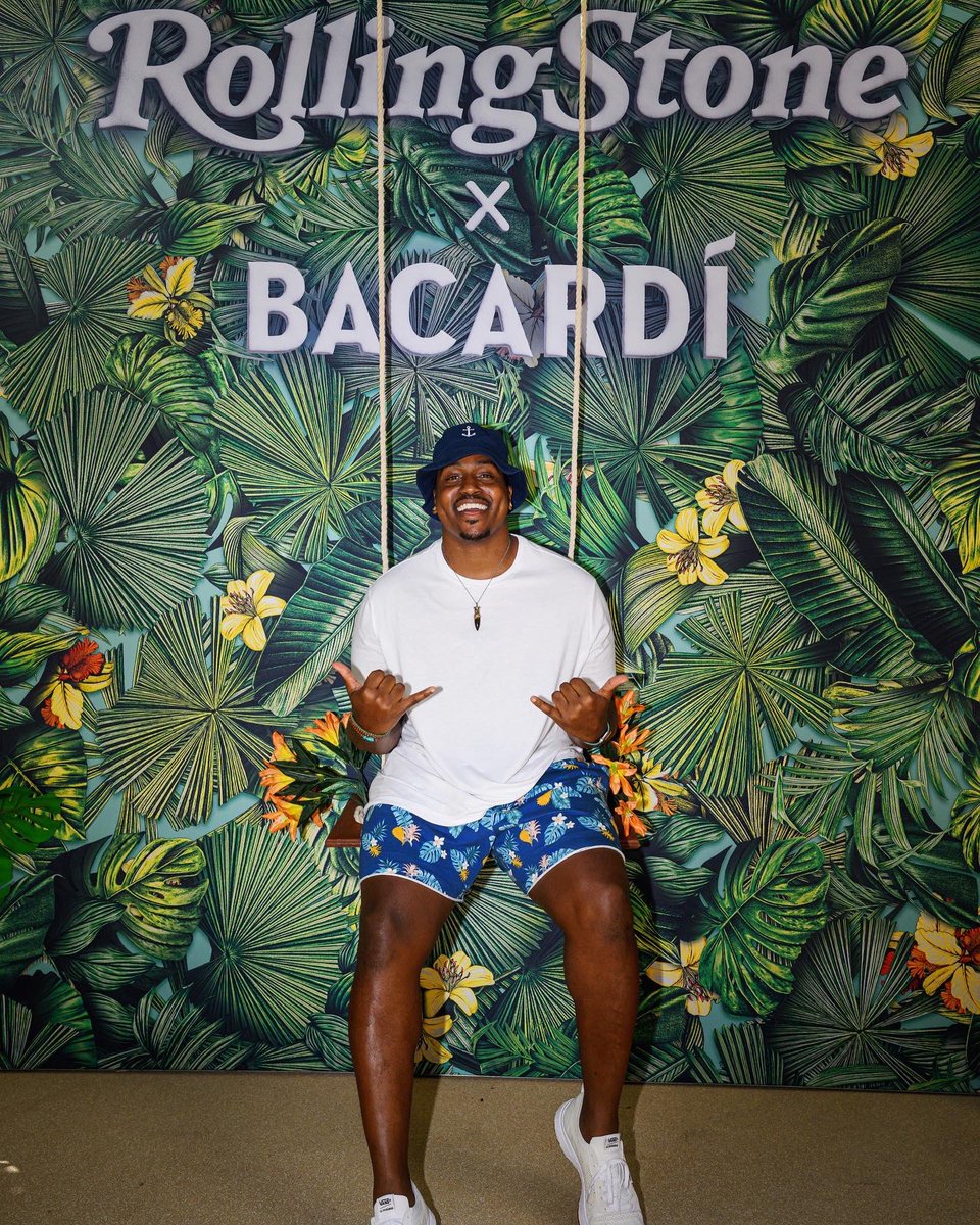 marcusmajors_'s tweet photo. The Older I Get The More Beautiful Life Becomes 🫶🏾🏝️

Great time in #LasVegas for The @lifeisbeautiful Festival! Shoutout @BACARDI &amp; @RollingStone for the Lit KickOff Party and Live Performances from @RicWilson &amp; @Benjiflow_ at #CasaBacardi
#lifeisbeautiful #bacardi #rollingstone https://t.co/W7XPO36xqj