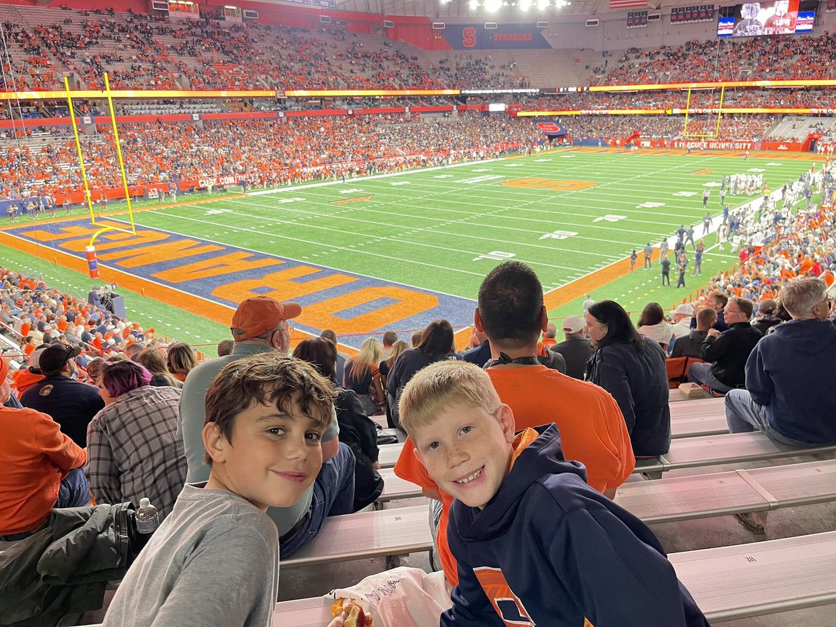 FiettaMegan's tweet photo. @cusegamepromo @cusefanpromo #CuseGameDay #cusesuperfan https://t.co/frTGPzRfFV