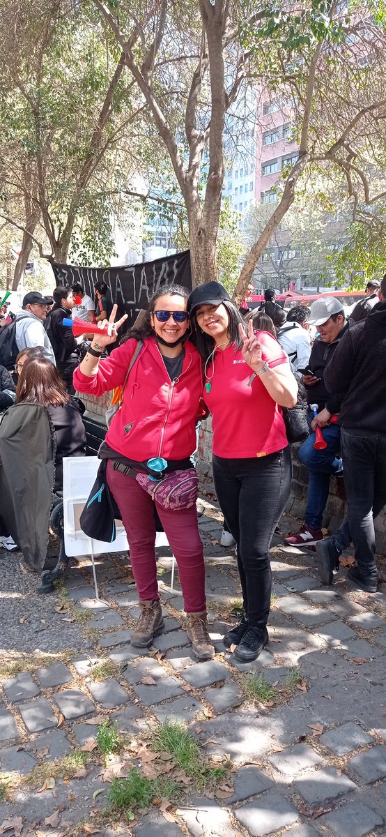 Lore23193288's tweet photo. INACAP Seguimos con la Espera ✊💪
Gran Marcha en  Stgo con Valpo, Curicò, Ragua👌
Rancagua Unido con la Causa🔥🤝
#Sedes
#Huelga
#Respeto
#Equipo https://t.co/l3NRnlq0aj