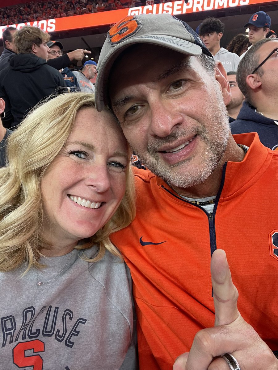 kuss_katie's tweet photo. Let’s go Orange!!🍊@CusePromos  #CuseGameDay #cusesuperfans https://t.co/wInKZ25z61
