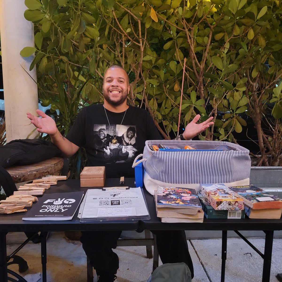 FreddieForward's tweet photo. Vending Books, Tarot Reaings & Palo Santo @kavacultureftmyers Downtown by the library. Hanging with the community. Come join us!
#FVO #ForwardVibesOnly #TheForwardMovement https://t.co/NI5EJmd0T5