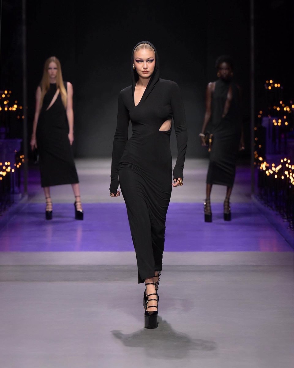 VERSACE tweet media
