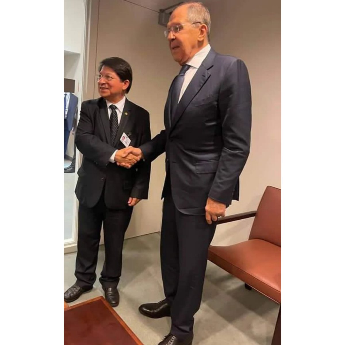 Hace pocos minutos...reunión entre el Canciller de Rusia Serguéi Lavrov y con su homólogo el Compañero Denis Moncada Colindres,  seguiremos escribiendo nuevos capitulos de hermandad y cooperación! Venceremos!!! ✊🏻🇳🇮🇷🇺