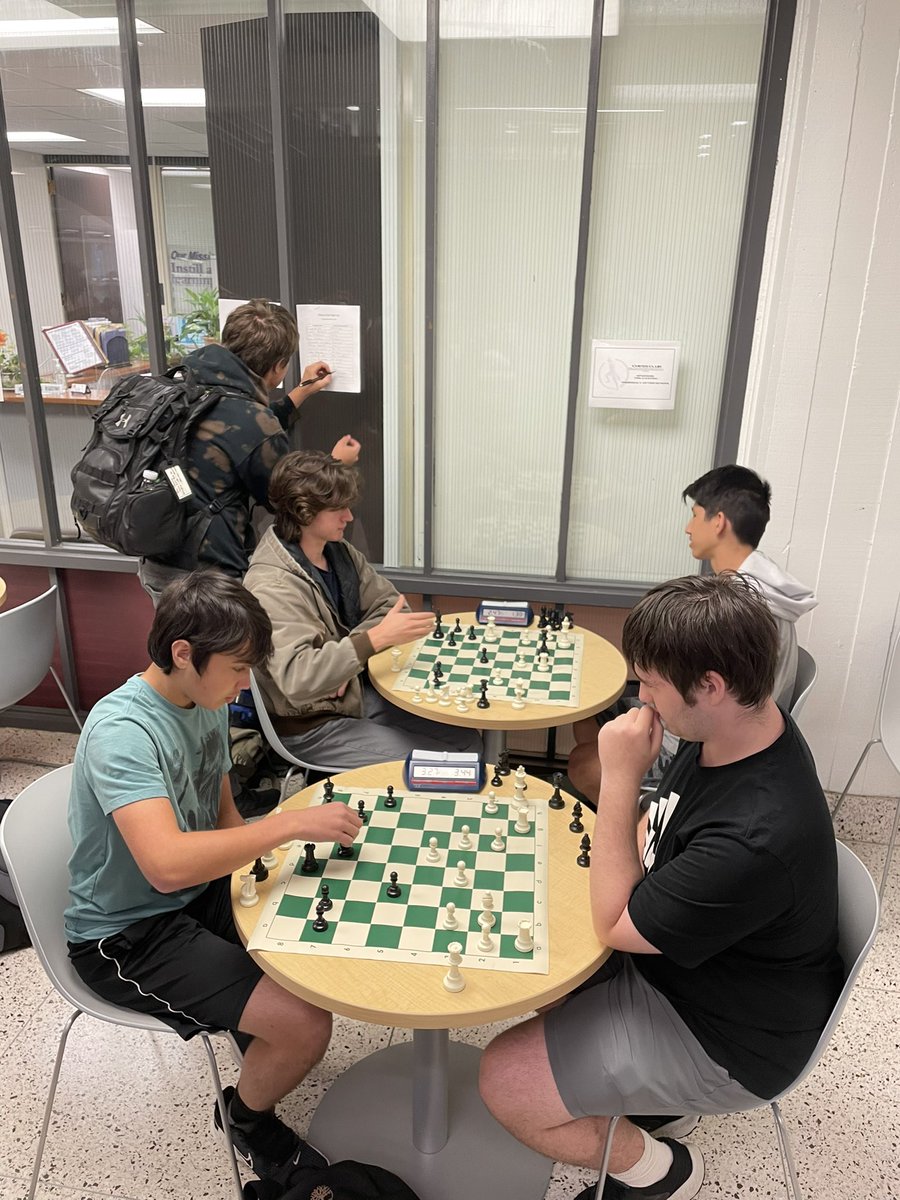 Chess club sign up today.  <a target='_blank' href='http://search.twitter.com/search?q=weareacc'><a target='_blank' href='https://twitter.com/hashtag/weareacc?src=hash'>#weareacc</a></a> <a target='_blank' href='http://twitter.com/Margaretchungcc'>@Margaretchungcc</a> <a target='_blank' href='http://twitter.com/arlingtontechcc'>@arlingtontechcc</a> <a target='_blank' href='https://t.co/WySyYBpOYF'>https://t.co/WySyYBpOYF</a>