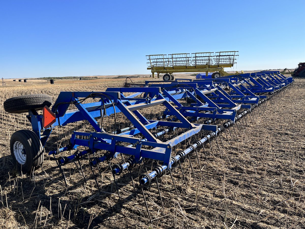 The <a href="/DegelmanInd/">Degelman Industries</a> demo from @AglandCo turned into a sale so this @Brandt_Group set of harrows are ready for a new home. kijiji.ca/v-farming-equi… 2011 Brandt 7000 Contour Commander Heavy Harrows