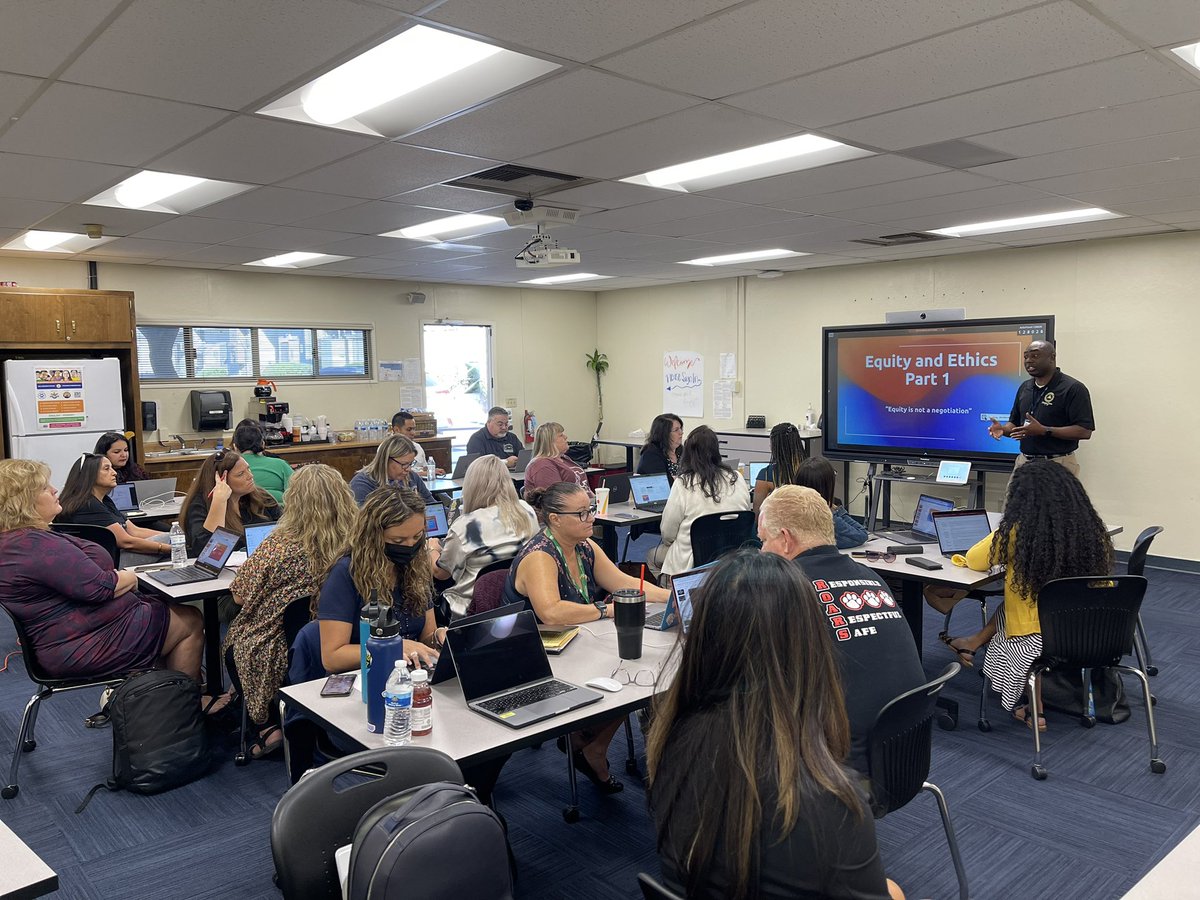 jamal_fades's tweet photo. Productive Principals’ meeting w @MooneyEdD providing guidance to #CJUSD leaders on how to facilitate the discussion on #Equity at their sites #ChangingHeartsNMinds #BeingVulnerable #BuildingAuthenticRelationships #ControlWhatYouCanControl #ASeatAtTheTable #MovingForward https://t.co/ZAnKYSTHiQ