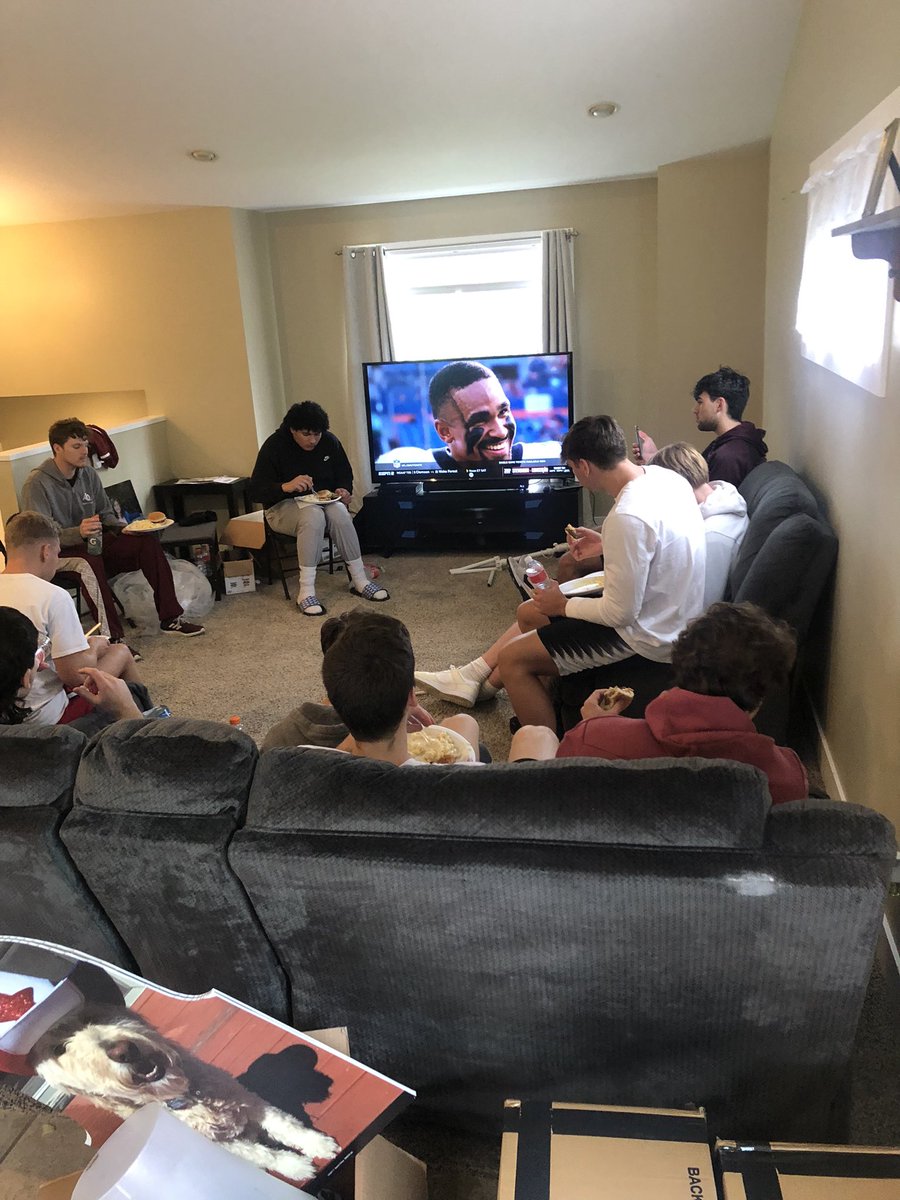 Ryan Bertoia tweet media