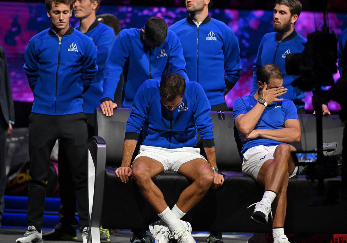 ATPTour_ES's tweet photo. Así estamos todos 😭😢😭

@rogerfederer | #RForever https://t.co/GvscDYijS1