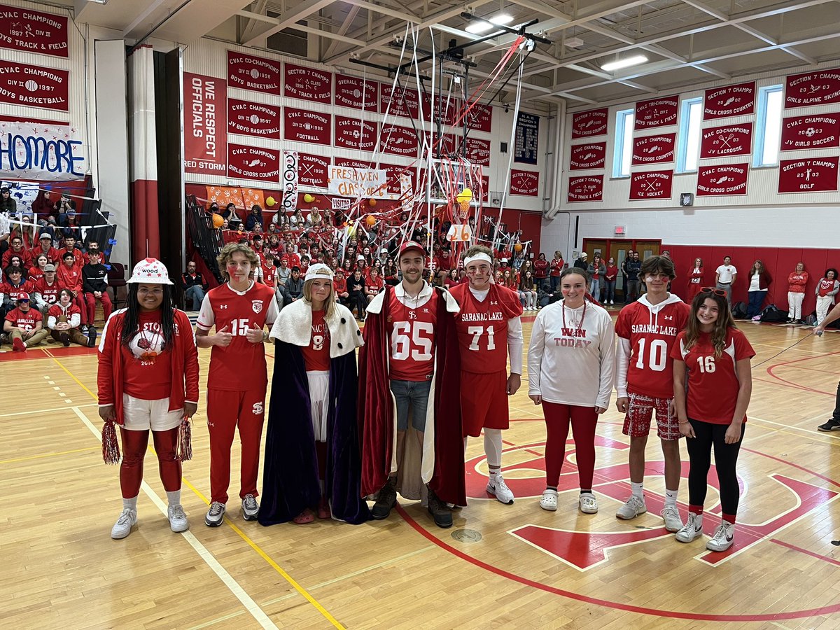 saranaclakehs's tweet photo. Congrats to the #slhshoco22 Court! Seniors: Karlie Goetz & Rione Symonds. Juniors: Ayla Small & Nash Carlisto. Sophomores: Emily Gay & Andrew Gay. Freshmen: Ally Bourgeois & Scottie Nicholas. #redstormpride #gobigred https://t.co/70uGKDQttI