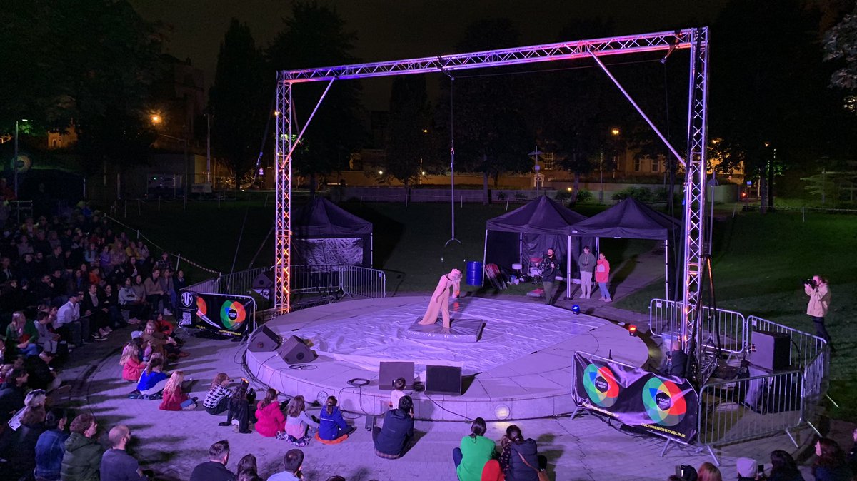 Awestruck kids. Fantastic performance. Lovely to see them in the city enjoying @CultureNightDub @DubCityCouncil amphitheatre #familyfriendlytheatre @MamIreland