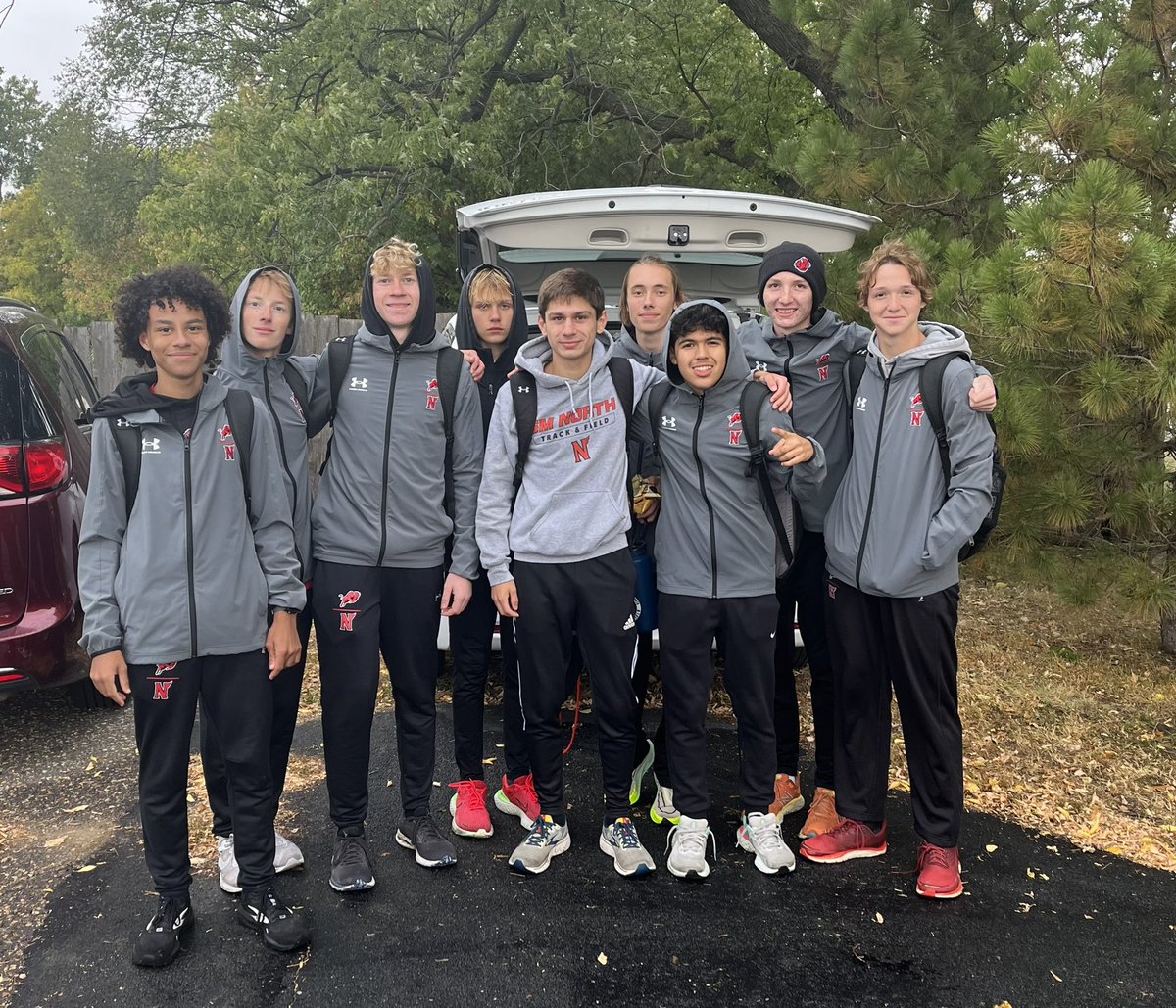 Great day at the Roy Griak Invite!
Congrats Micah Blomker on a 9th place finish!