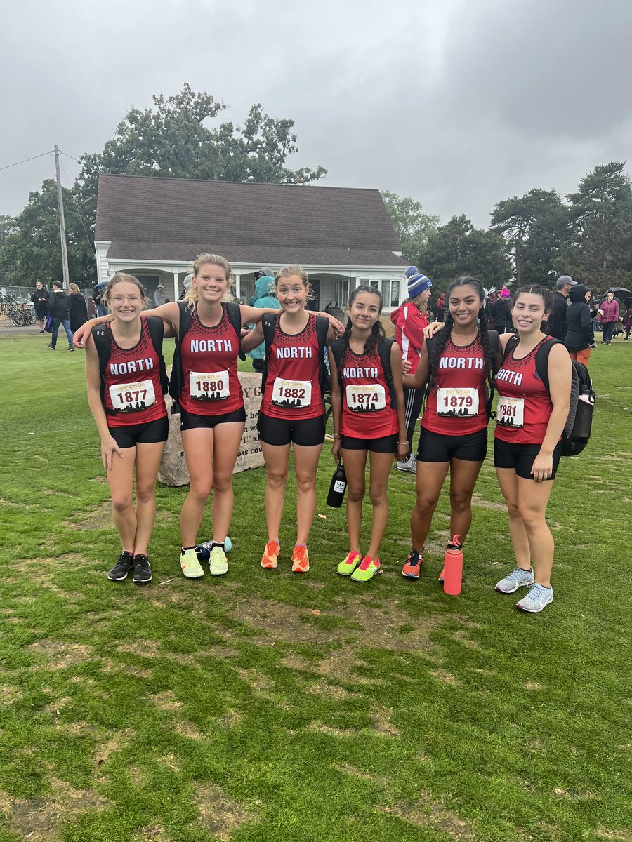 smnorthxc's tweet photo. Great day at the Roy Griak Invite!
Congrats Micah Blomker on a 9th place finish! https://t.co/iYVVAYASvO