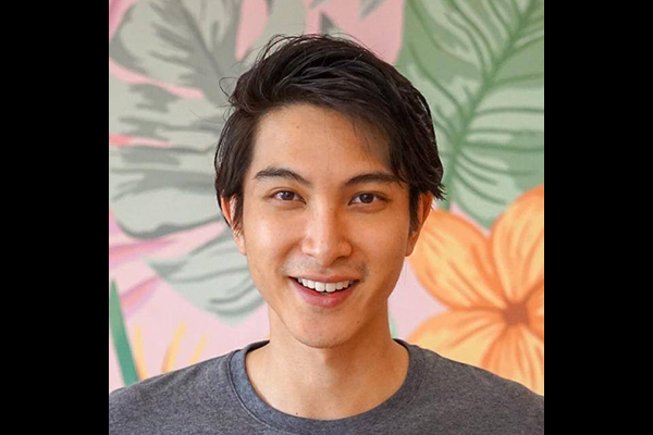 OEMBA's tweet photo. Nicholas Kusanto, MBA '24, has a new role at a new organization. He will be a supply chain research and development engineer at @intel. Congratulations Nick! 💚💛🦆💚💛🦆

#OEMBAproud #class38 #careerjourney #OregonExecutiveMBA #EMBA #Portland #MBA #Oregon https://t.co/SoysvoTNpF