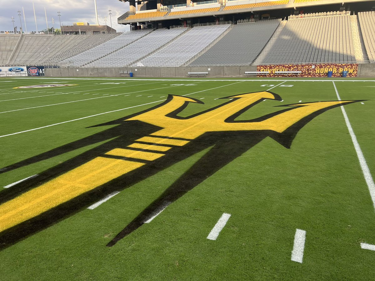 ASUGroundsCrew's tweet photo. We are ready for Hispanic Heritage night at Sun Devil Stadium. Forks up and Go Devils! https://t.co/iVuTMmYSp9