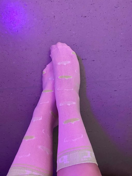 RT if you like the socks x) https://t.co/RtWDT1DR4J