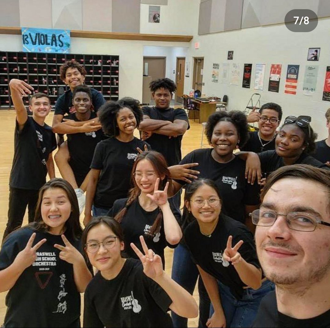braswellorch's tweet photo. Sunny scenes at Wednesday’s Fine Arts Festival! 😎🎻🐅
Well done to all of Braswell’s fine art programs!
#bhso #braswellorchestra #braswellhs #bengalexcellence #dentonisddelivers https://t.co/MB9xOlq2pv