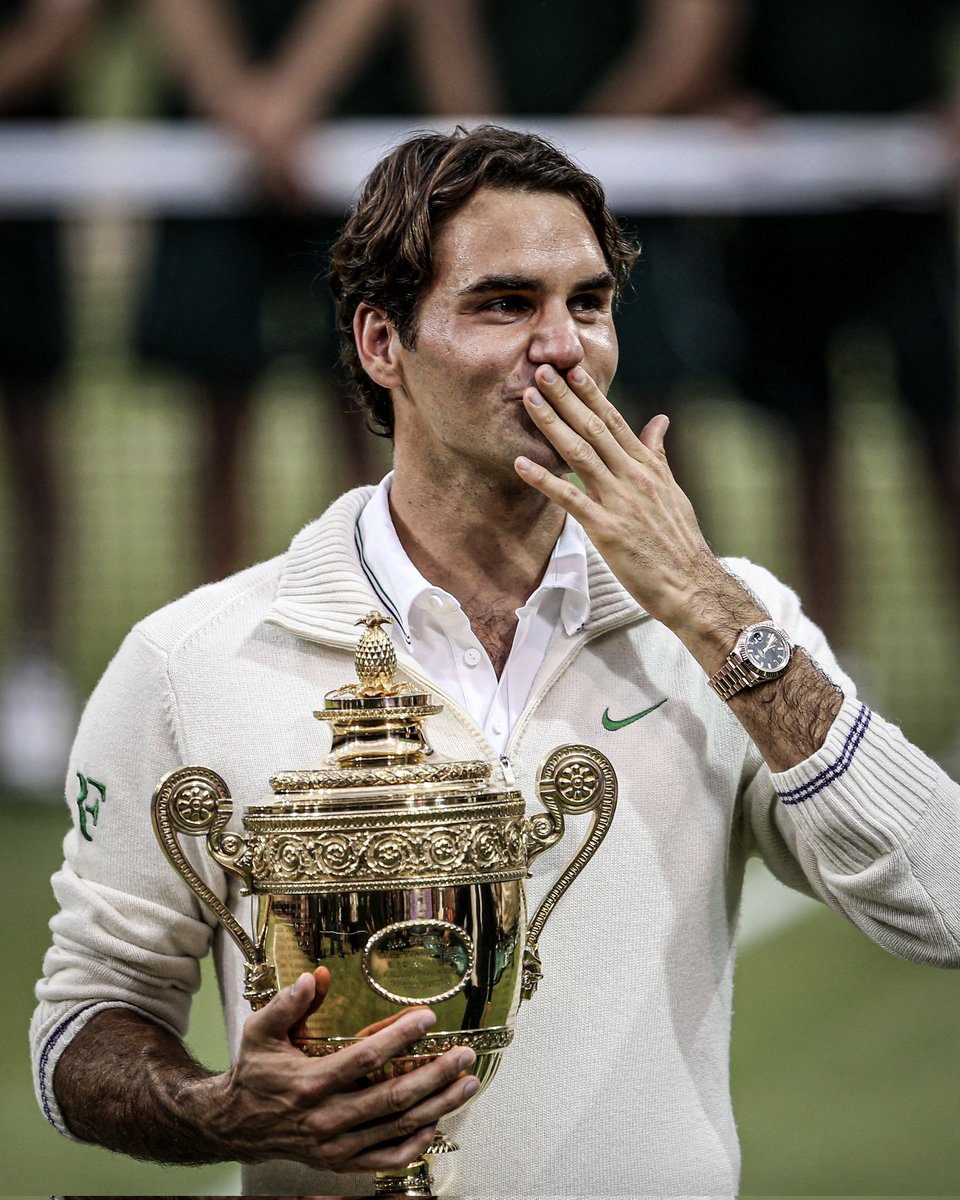 NaturalActor's tweet photo. Seni seviyoruz #RogerFederer𓃵 gerçek bir GOAT. Tenisi senden ayrı düşünebilmek mümkün değil. Seni izleyebildiğim ve tenisin senin olduğun dönemine denk geldiğim için kendimi çok şanslı hissediyorum tüm şahaneliğin için teşekkürler ekselansları❤️ #ThankYouRoger #Federer #LaverCup https://t.co/g8zMvBQkzY