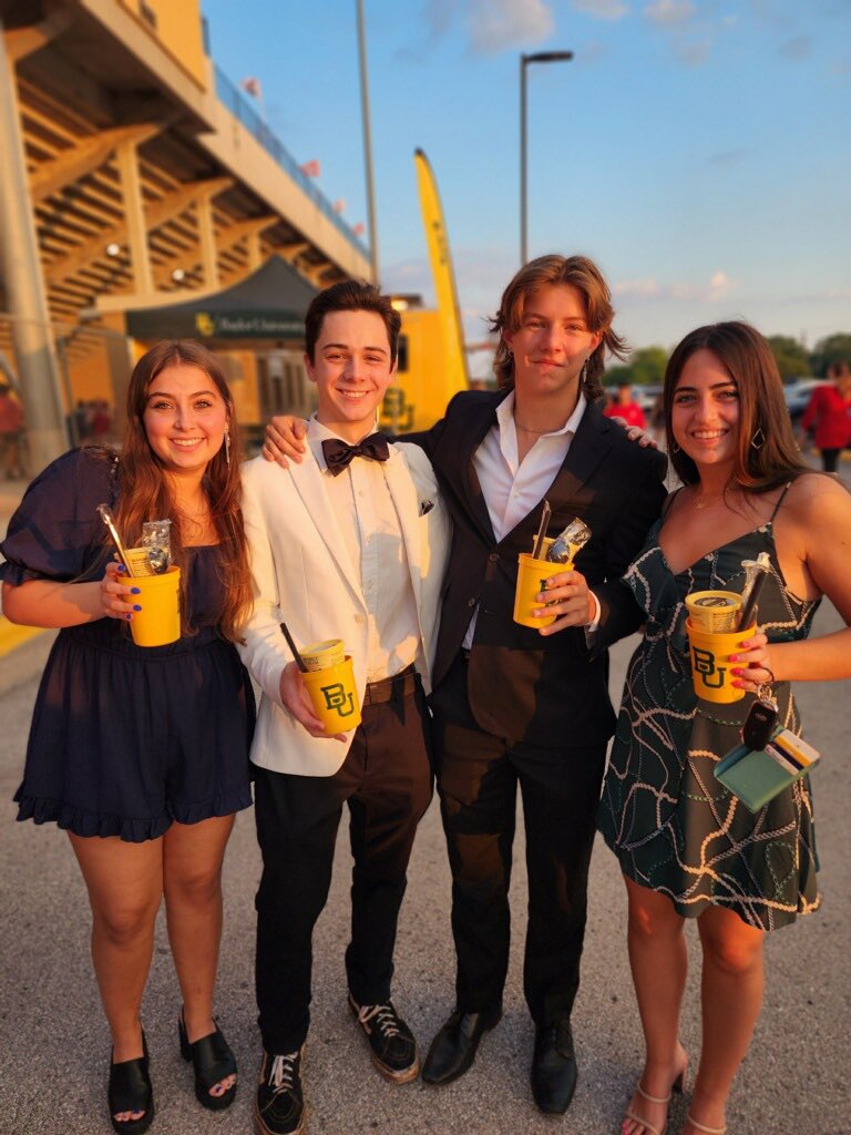 Baylor's Dr Pepper Hour Tour tweet media