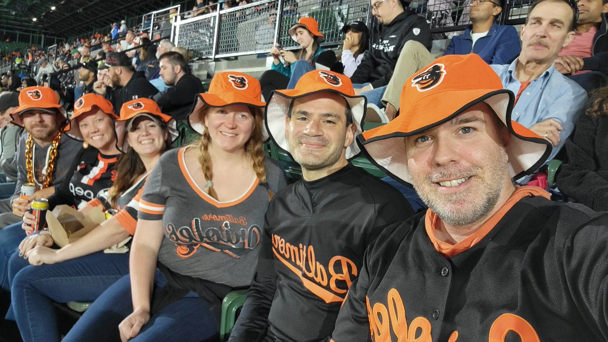 ffried30's tweet photo. Thank you @Orioles for the floppy hats!  Now let's get this win! #Birdland https://t.co/bCFErqoh2x