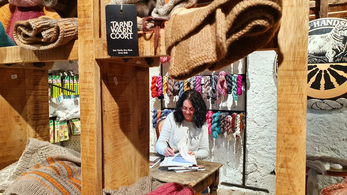 tarndwarncoort's tweet photo. This morning we had a visit from Shelley @spincushions for a cuppa and some book signing!

Grab some of Shelley's crochet books from our online store: 

https://t.co/vcaENiN29q

#tarndie #crochet #yarn #wool https://t.co/bxLSlAdZMy