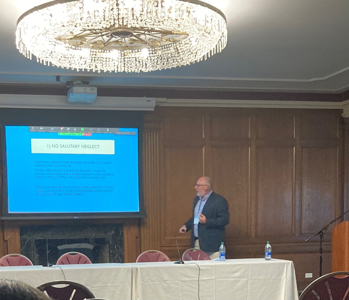 joel__herman's tweet photo. A fantastic keynote from Steven Pincus, @PincusSteven, on partisanship, and the need to move beyond the Namierite conception of eighteenth-century politics in Britain and its empire at #ITPSKinderCon.
@TheITPS @MUDemocracy https://t.co/xOQGSgVE2N