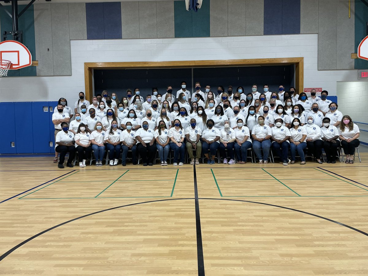 mitchemm13's tweet photo. @VDOE_News released accreditation results for schools. Super proud of ALL teachers/staff @MtVernonWoods for a job well done. Level 1 across the board. Proud to have led as Principal for 5.5 years. Accredited every year! No more PM. ππ€ #MVWES #RockstarStaff #CommunitySchools https://t.co/yJuajBrgso