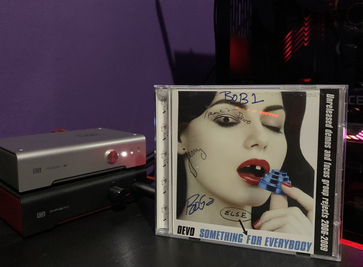 mrROBOTROIDE tweet media