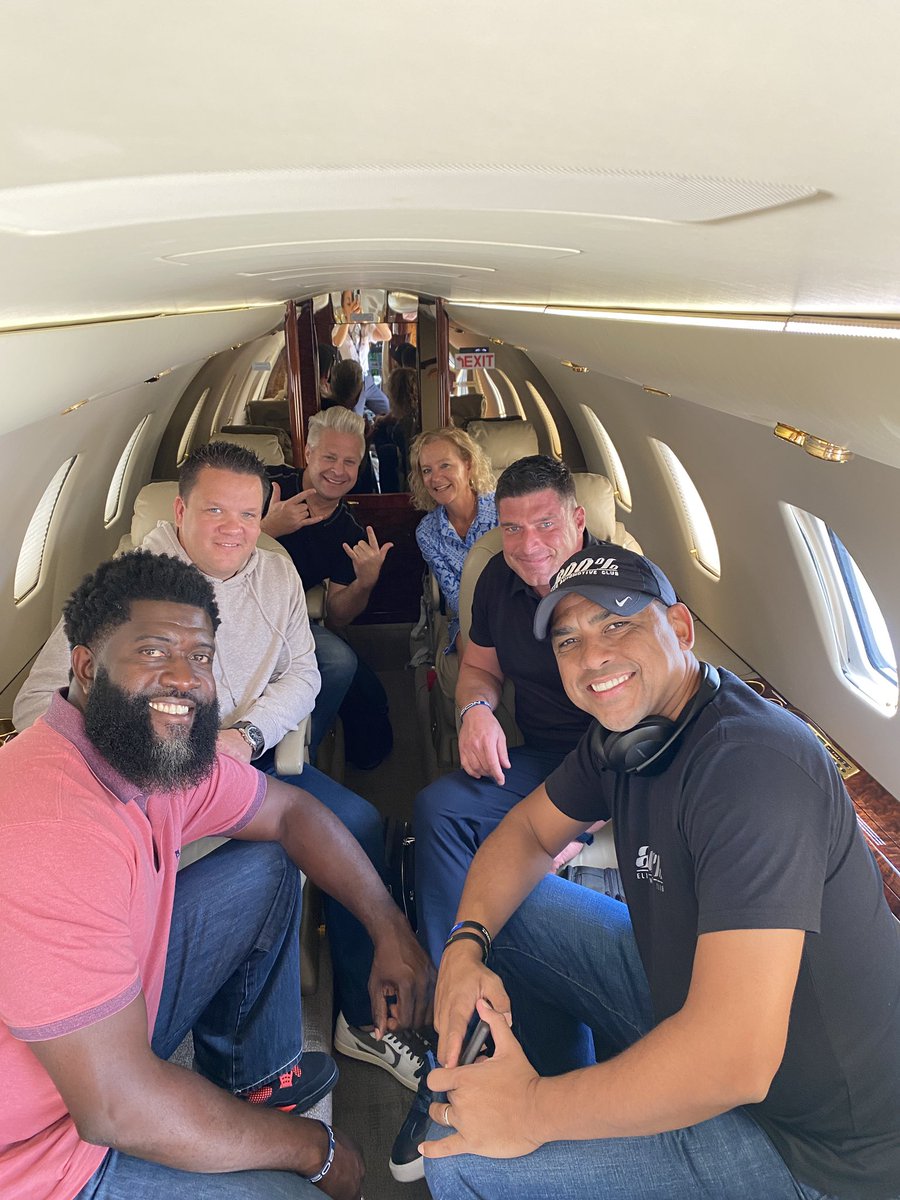 KramerBrian's tweet photo. Philadelphia #asotu to Louisville for Bourbon, Business and Cigars ๐ฅ https://t.co/ereMlw9OnL