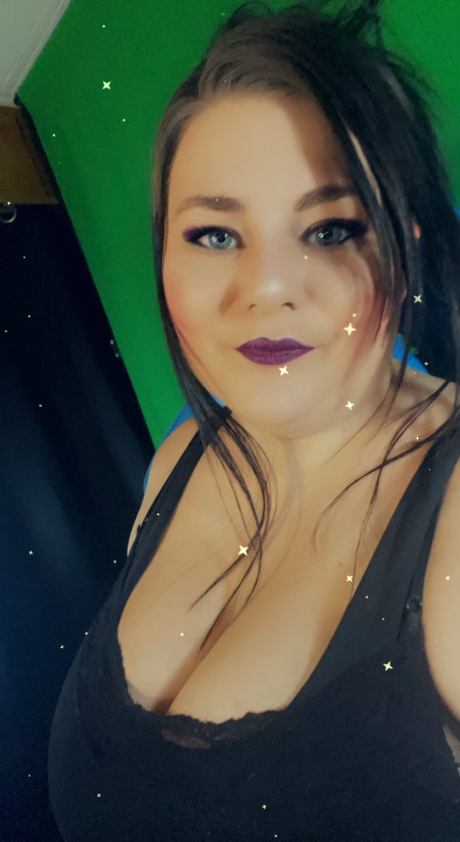 AtrolynnRae's tweet photo. 🔴LIVE WITH #slimerancher2 AND IM SO EXCITED TO PLAY. Literally taking me back to my early days of streaming! Come hang out, we got new alerts and new sound alerts ily all link in bio #twitch #streamer #gamergrill #livenow https://t.co/rJYVBlU1cy