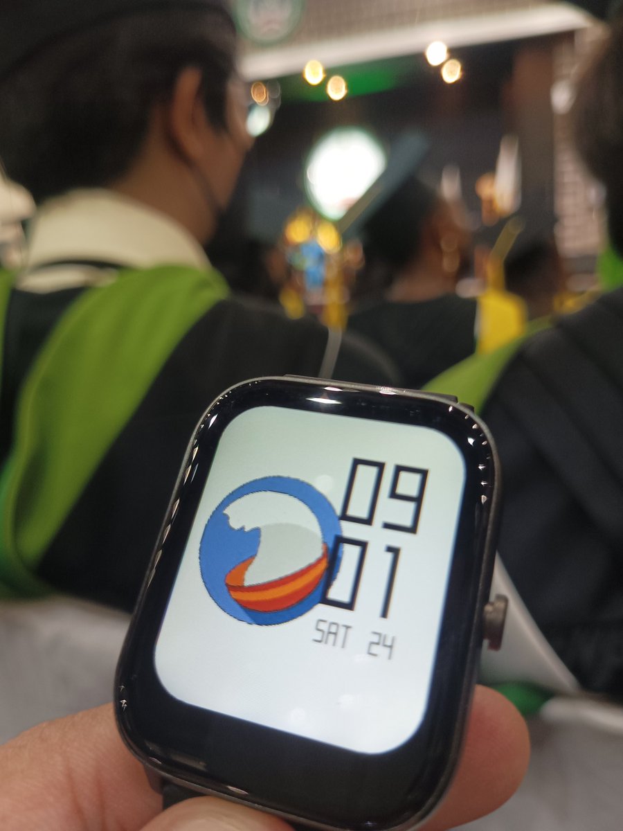 im graduating today🙌

A very big thanks to <a href="/aphrodao/">α aphrodao</a>  &amp; <a href="/nofundsalpha/">No Funds Alpha 🍚</a>  for my journey in Web3 

🫡🫡🫡