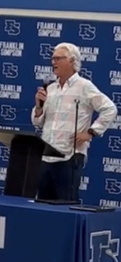 JoeyKilburn's tweet photo. @Vol_Football former UT football player (70-72) Jimmy Young was inducted into the inaugural class of the Franklin-Simpson HS hall of fame. #GBO https://t.co/O8c6oL9AvJ