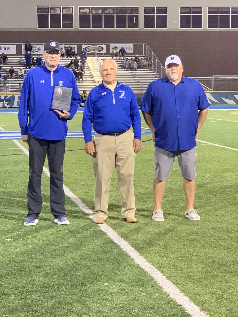 KHS Boys Track/XC tweet media