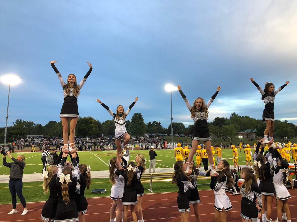 Van Hoosen Middle School tweet media