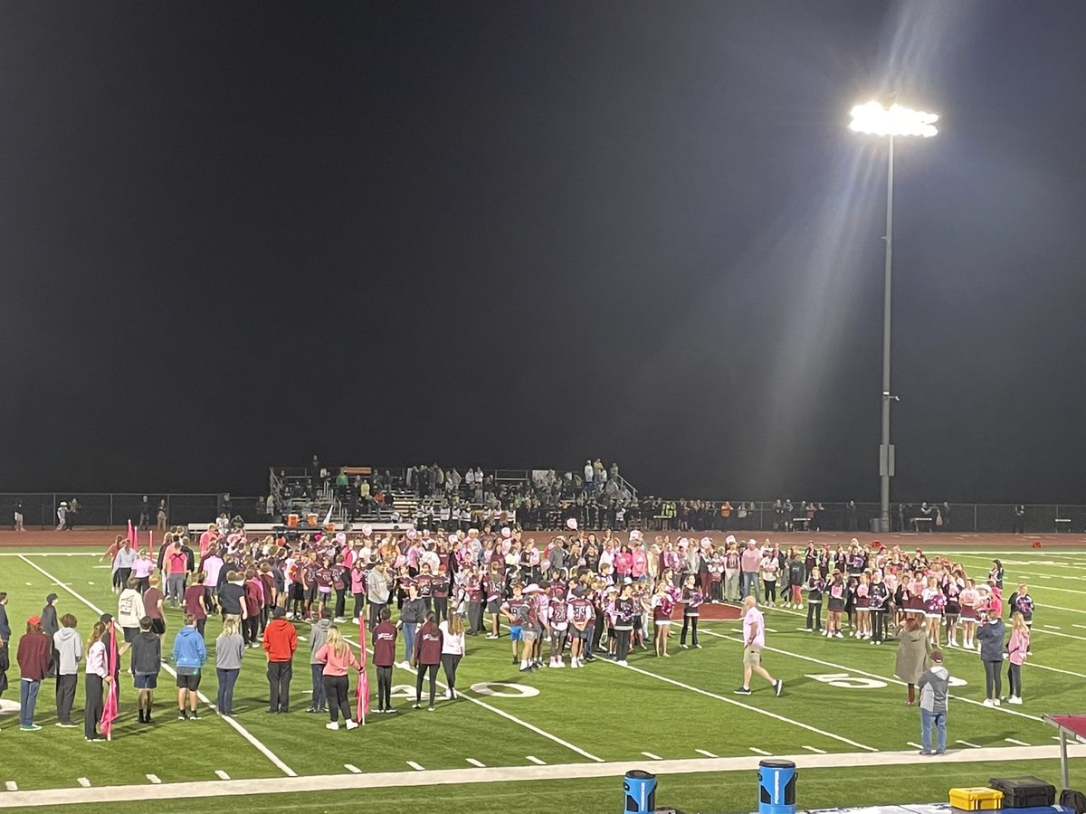HughesDm's tweet photo. The Falcon family comes together to support cancer survivors.  What a great community! #RSMSrocks https://t.co/zQAp6ltap9